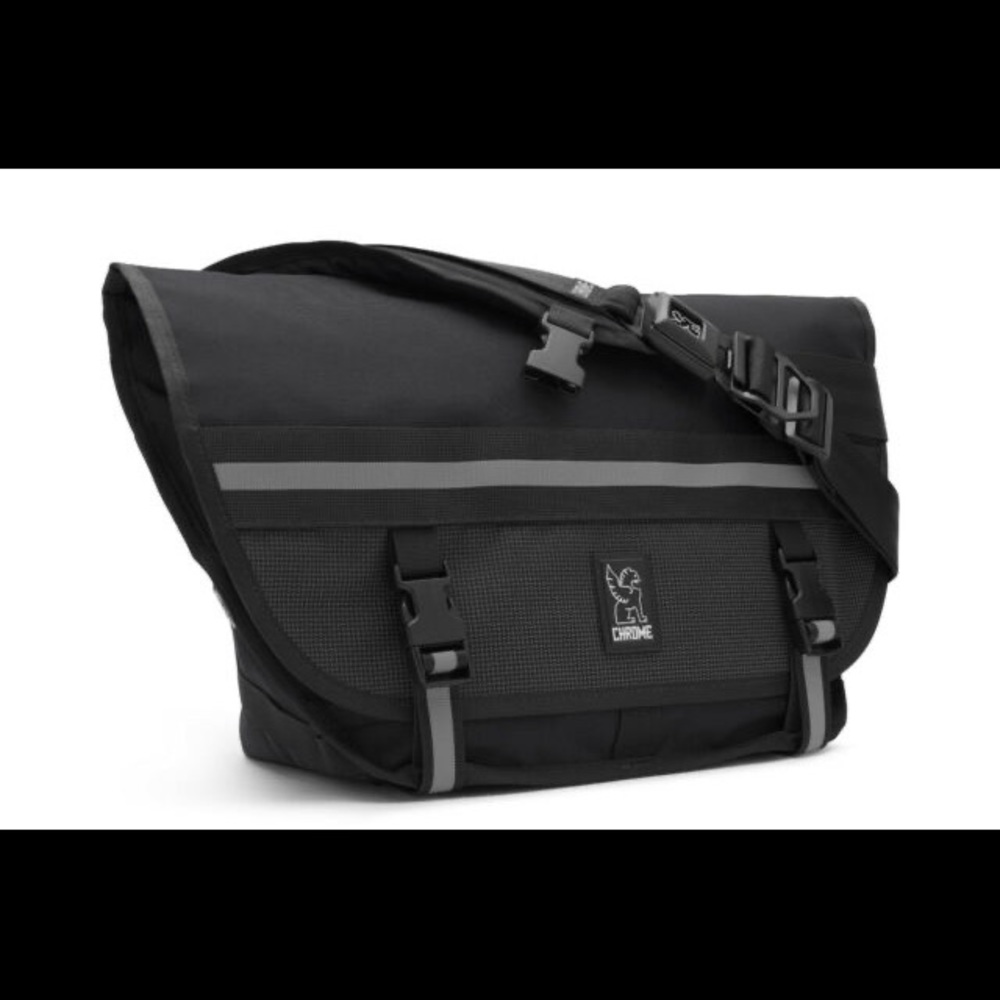 Chrome mini metro bag